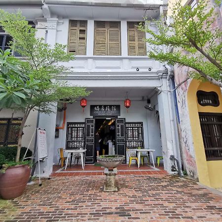 Ryokan Muntri Boutique Hostel George Town Exterior foto
